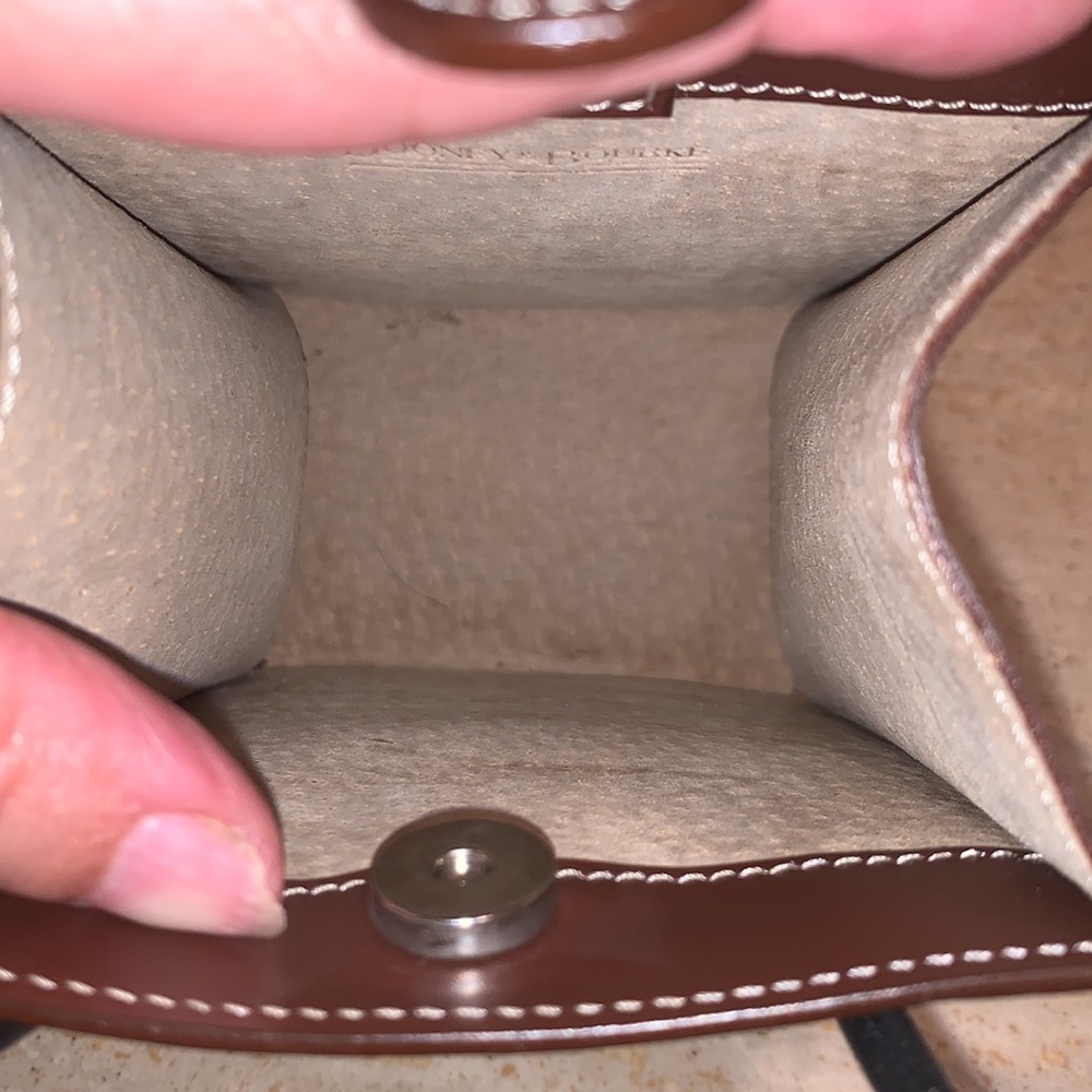 Vintage mini Dooney Bourke handbag in great condition. - Picture 5 of 9
